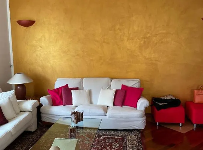 Zen Apartment Located In Turin Pre Hill